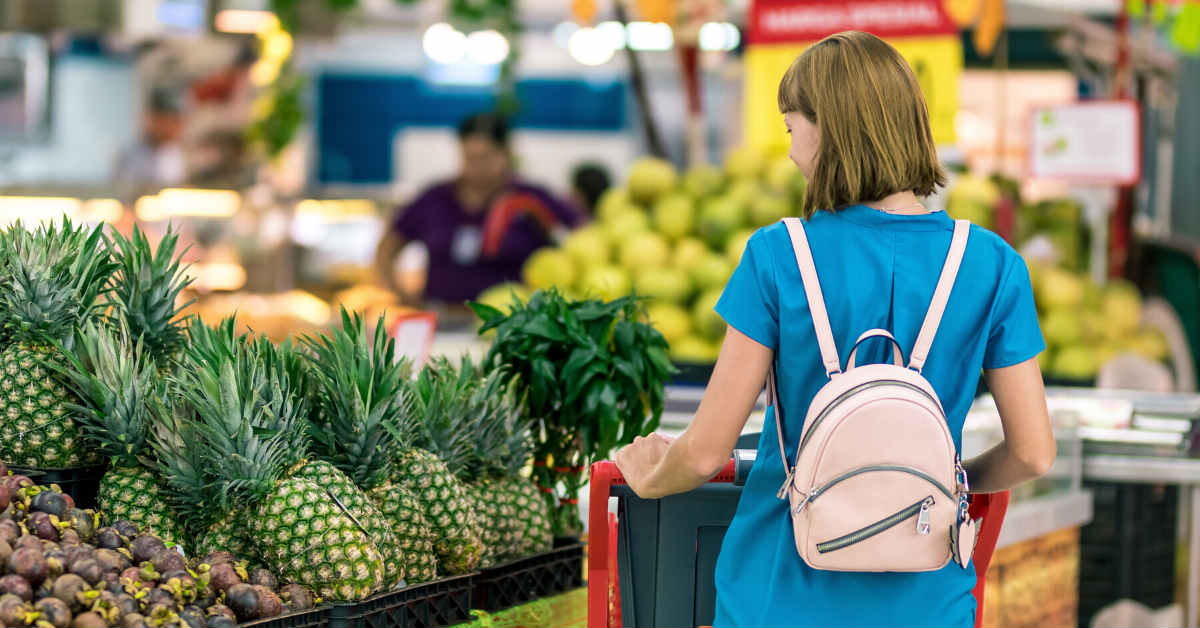 woman doing groceries